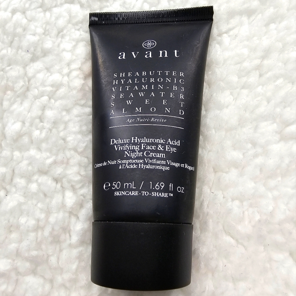 Avant Skincare Deluxe Hyaluronic Acid Vivifying Face & Eye Night Cream!